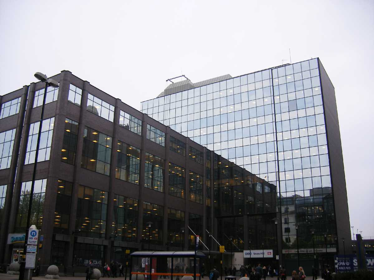 Snow Hill Station Square